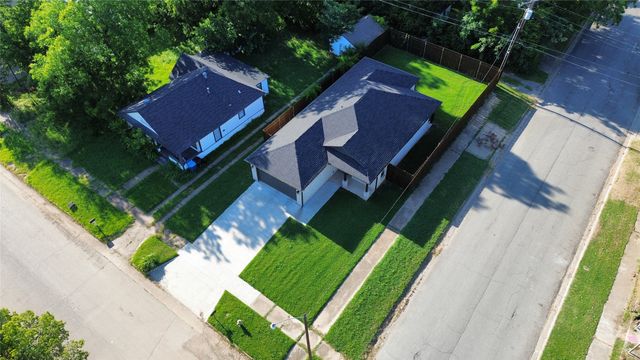 901 W Owing Street, Denison, TX 75020