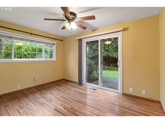 1920 Ne 127TH Ave, Portland, OR 97230