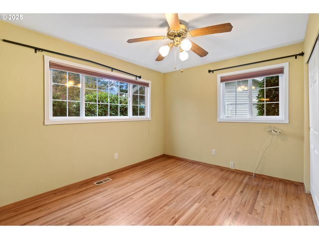 1920 Ne 127TH Ave, Portland, OR 97230