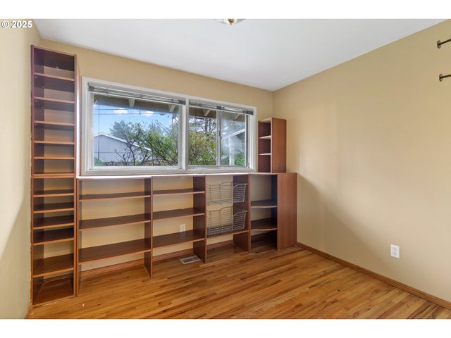 1920 Ne 127TH Ave, Portland, OR 97230