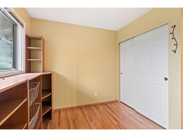 1920 Ne 127TH Ave, Portland, OR 97230