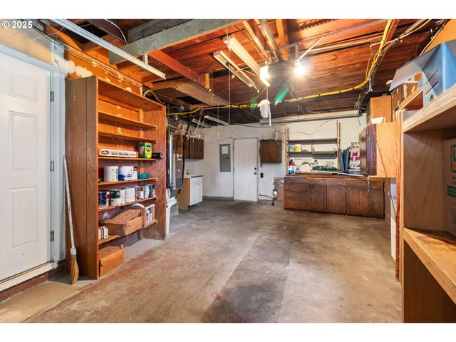 1920 Ne 127TH Ave, Portland, OR 97230