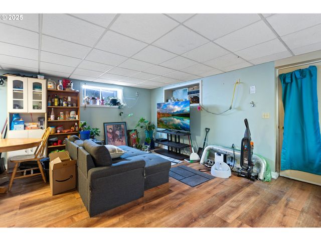 1920 Ne 127TH Ave, Portland, OR 97230