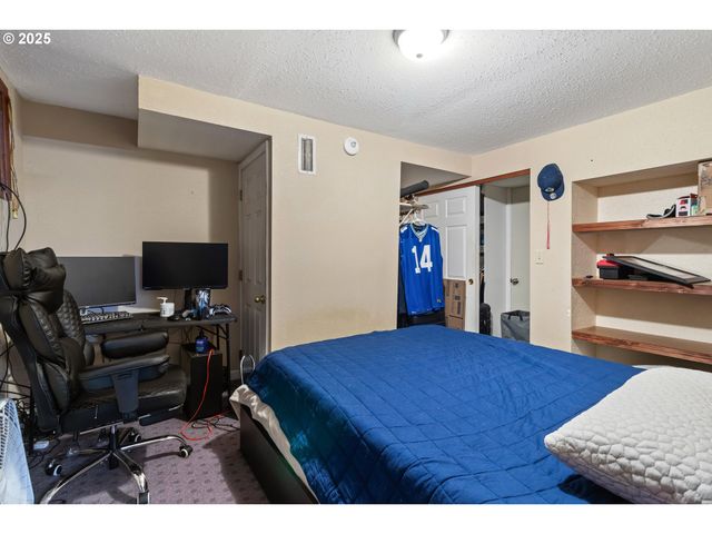 1920 Ne 127TH Ave, Portland, OR 97230