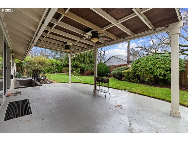 1920 Ne 127TH Ave, Portland, OR 97230