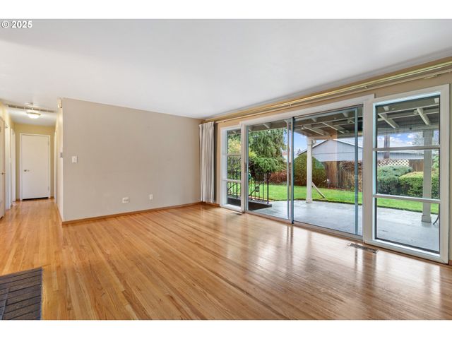 1920 Ne 127TH Ave, Portland, OR 97230