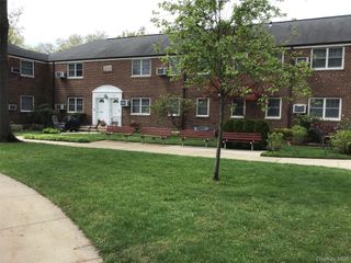 251-41 61st Avenue 2, Little Neck, NY 11362