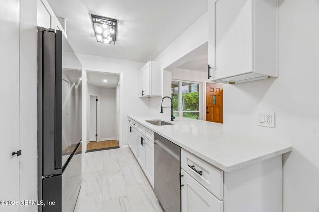 2431 WARFIELD Avenue, Jacksonville, FL 32218