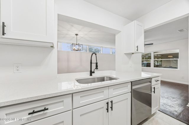 2431 WARFIELD Avenue, Jacksonville, FL 32218