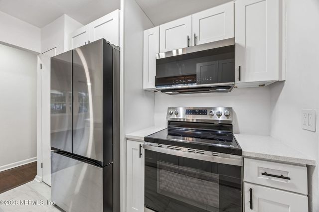 2431 WARFIELD Avenue, Jacksonville, FL 32218