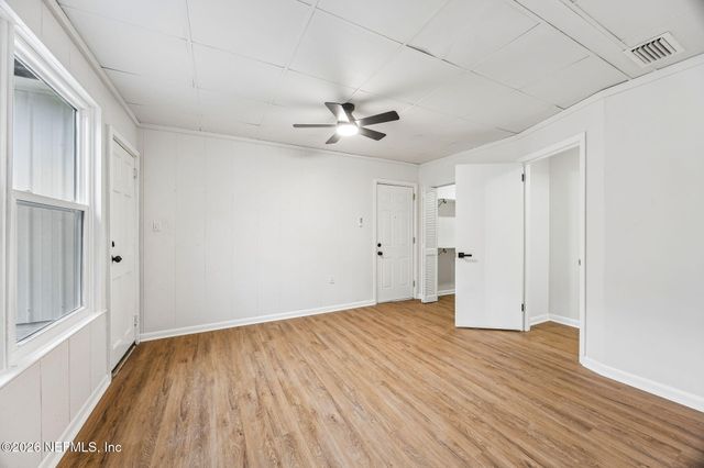 2431 WARFIELD Avenue, Jacksonville, FL 32218