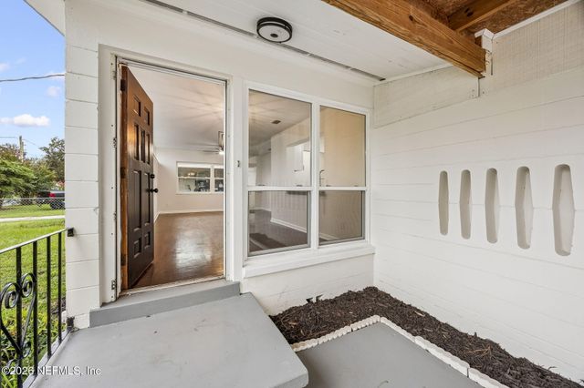2431 WARFIELD Avenue, Jacksonville, FL 32218