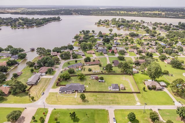 3711 Indian Creek Trail, Granbury, TX 76049