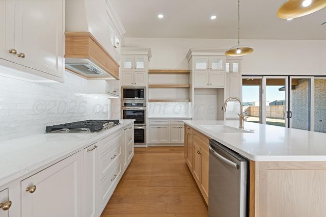 9300 CLINTON GLENN Road, Amarillo, TX 79119