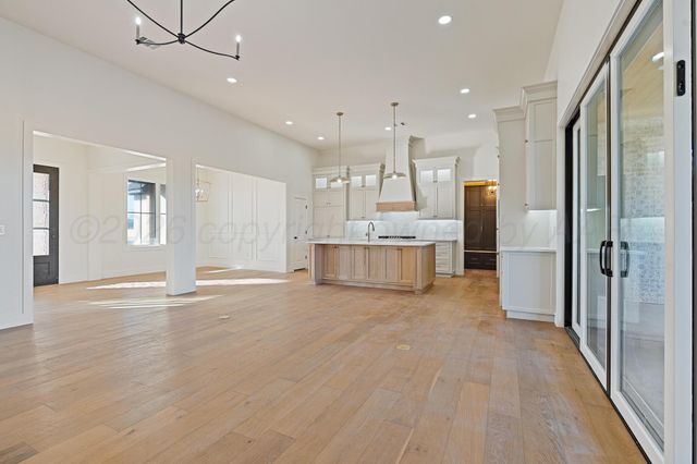 9300 CLINTON GLENN Road, Amarillo, TX 79119