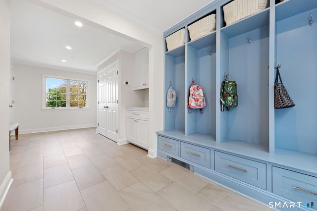 40 Shadow Lane, New Canaan, CT 06840