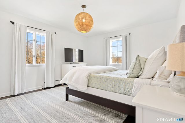 40 Shadow Lane, New Canaan, CT 06840