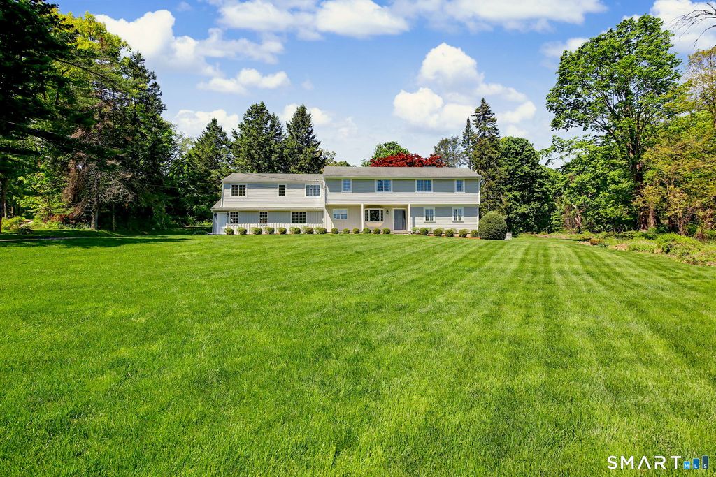 40 Shadow Lane, New Canaan, CT 06840