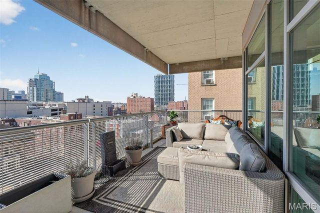 4545 Lindell Boulevard 20, St Louis, MO 63108