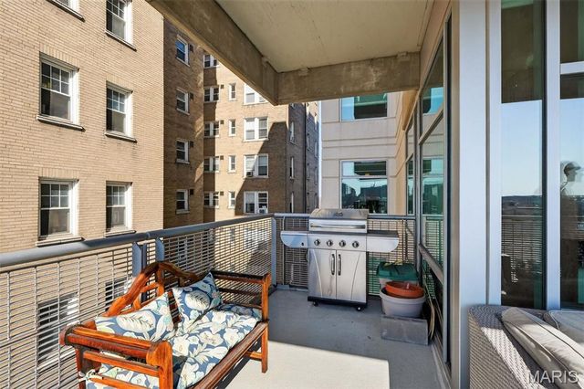 4545 Lindell Boulevard 20, St Louis, MO 63108