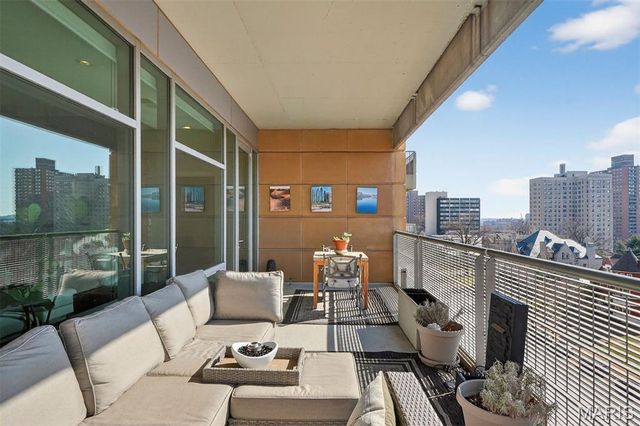 4545 Lindell Boulevard 20, St Louis, MO 63108