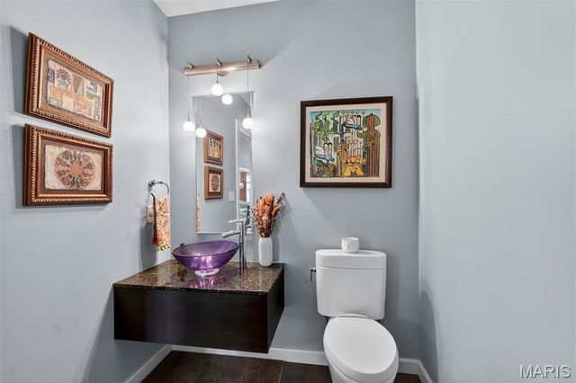 4545 Lindell Boulevard 20, St Louis, MO 63108