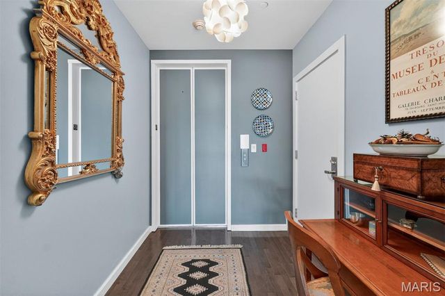 4545 Lindell Boulevard 20, St Louis, MO 63108