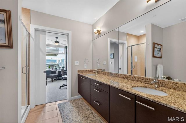 4545 Lindell Boulevard 20, St Louis, MO 63108