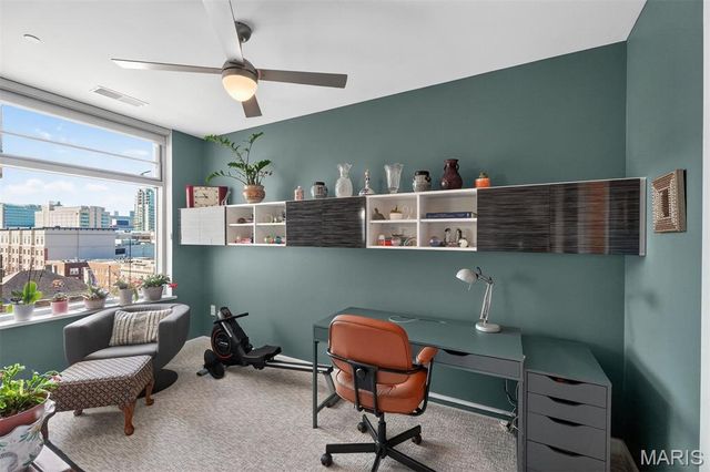 4545 Lindell Boulevard 20, St Louis, MO 63108