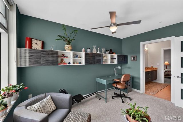 4545 Lindell Boulevard 20, St Louis, MO 63108