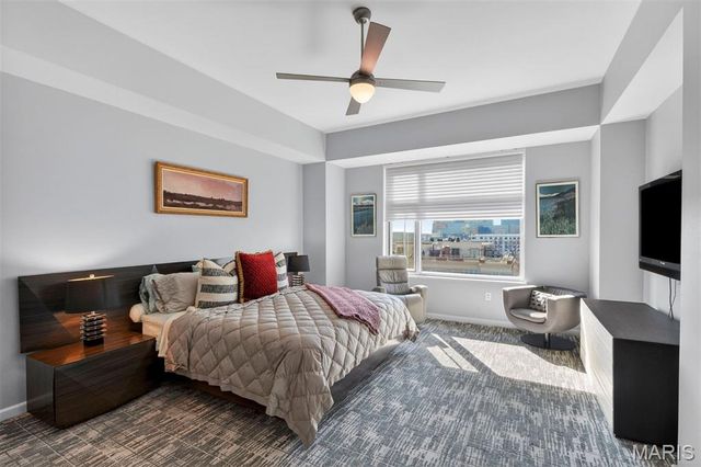 4545 Lindell Boulevard 20, St Louis, MO 63108