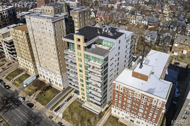 4545 Lindell Boulevard 20, St Louis, MO 63108