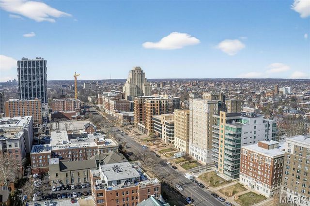 4545 Lindell Boulevard 20, St Louis, MO 63108