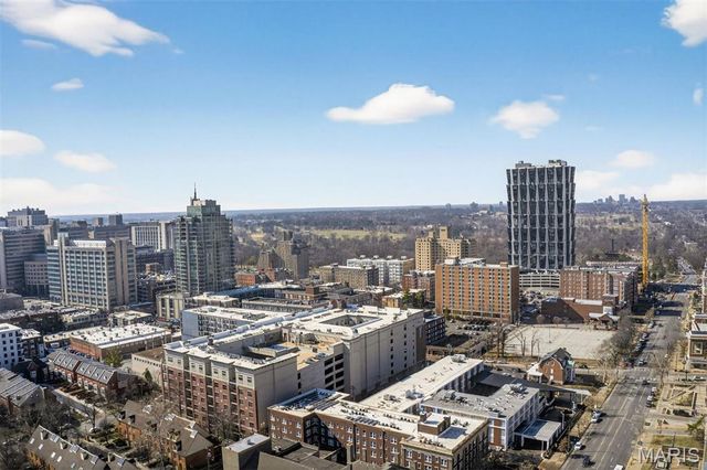 4545 Lindell Boulevard 20, St Louis, MO 63108