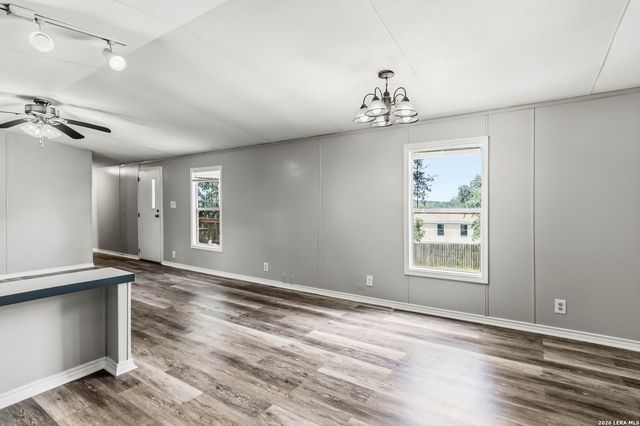 636 Balsa, Canyon Lake, TX 78133