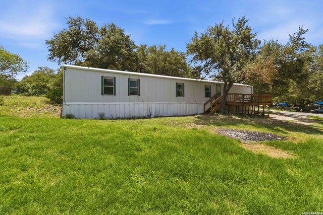 636 Balsa, Canyon Lake, TX 78133
