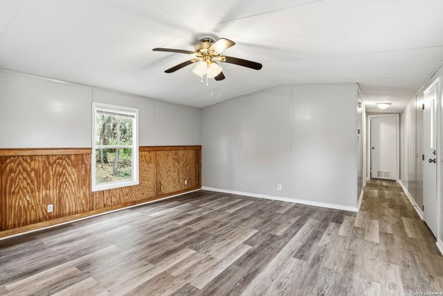 636 Balsa, Canyon Lake, TX 78133
