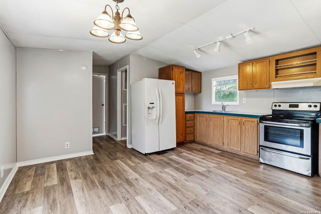 636 Balsa, Canyon Lake, TX 78133