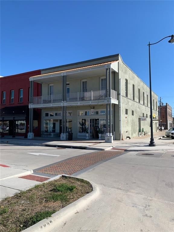 119 South Railroad Street, Navasota, TX 77868 — exterior