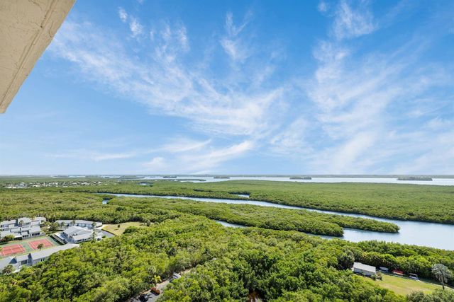 5049 N Hwy A1a 1905, Hutchinson Island, FL 34949