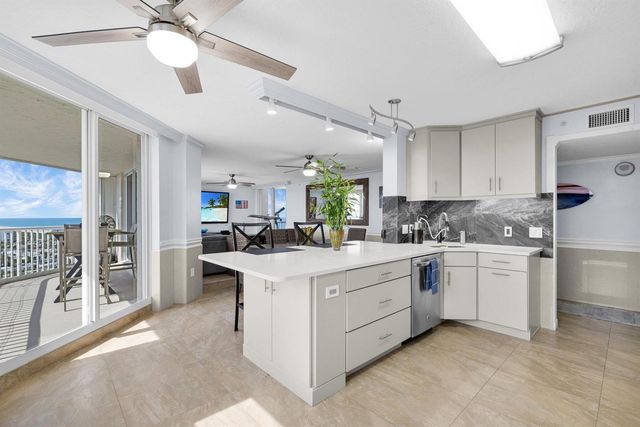 5049 N Hwy A1a 1905, Hutchinson Island, FL 34949