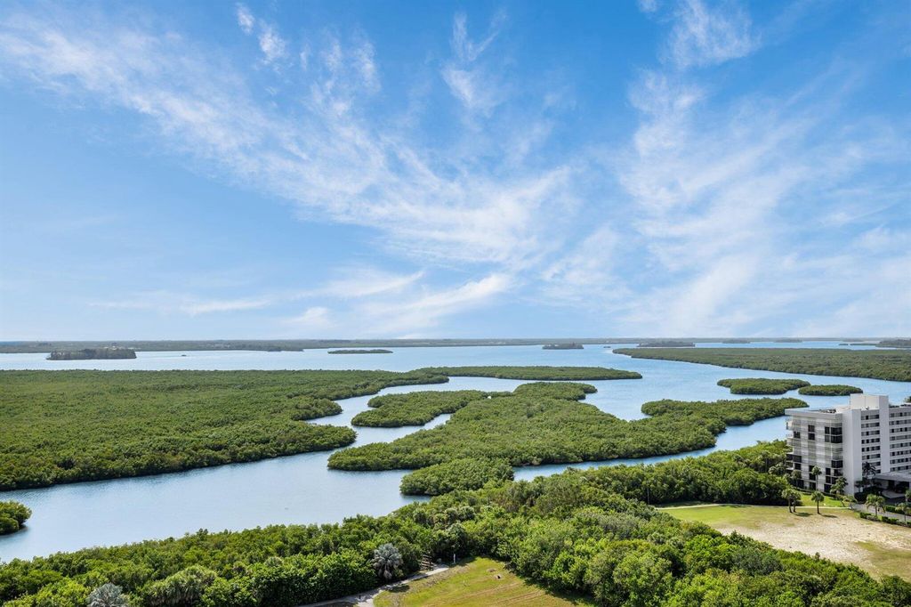 5049 N Hwy A1a 1905, Hutchinson Island, FL 34949