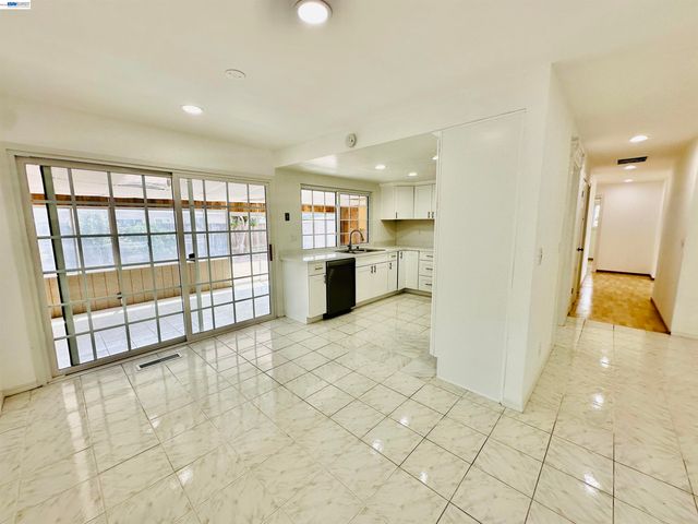 4506 Birchwood Ct, Union City, CA 94587