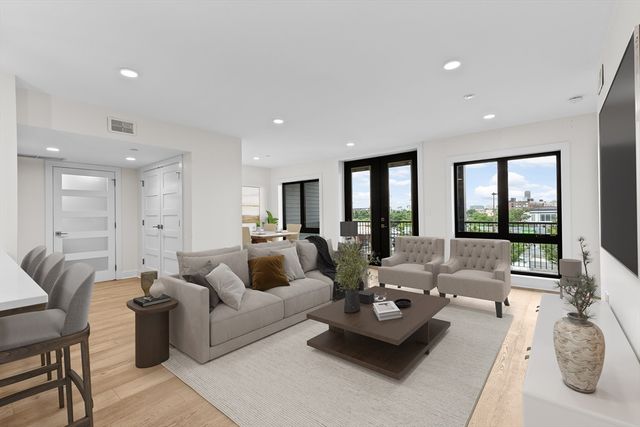 85 Willow Ct 302, Boston, MA 02125
