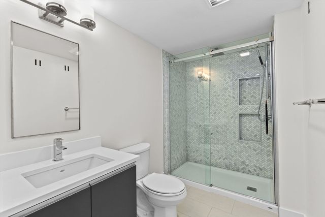 85 Willow Ct 302, Boston, MA 02125