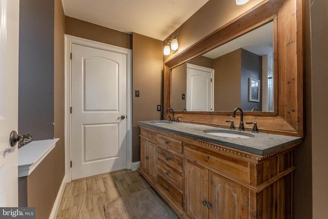 50 CARNOUSTIE WAY, Media, PA 19063