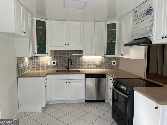 233 George Coggin Road, Newnan, GA 30265