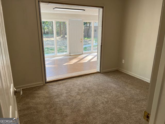 233 George Coggin Road, Newnan, GA 30265