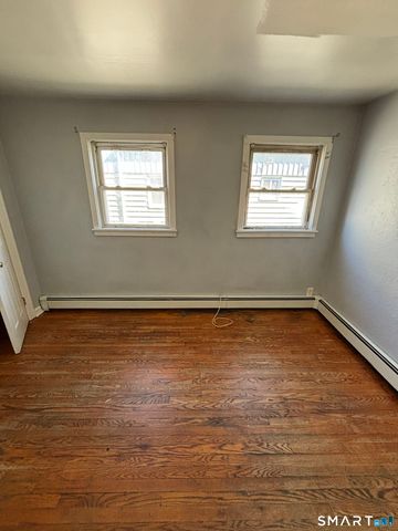 76 Birdsey Street 2L, Bridgeport, CT 06610