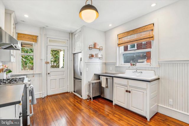 251 3RD AVE, Phoenixville, PA 19460